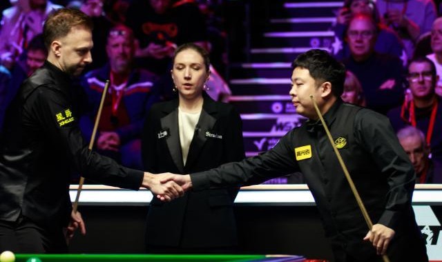 张安达不敌小特止步八强 两大高光时刻惊艳英锦赛