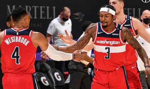 开云体育APP下载-豪取五连胜逼近东部前八 奇才明星后场终于显威力